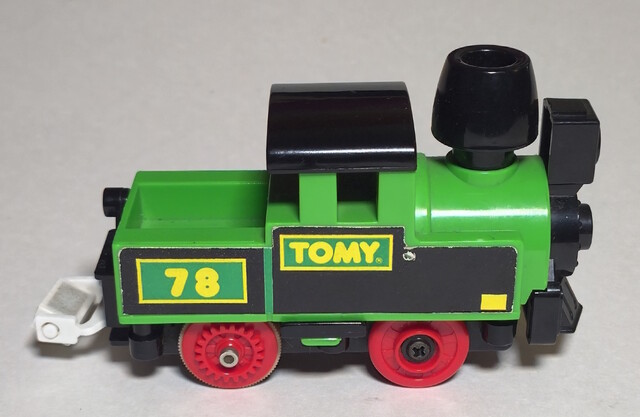 1992 europe power_car tomy tomytrain toy train tt_tomytrain_3_(1991) // 2966x1934 // 1.2MB